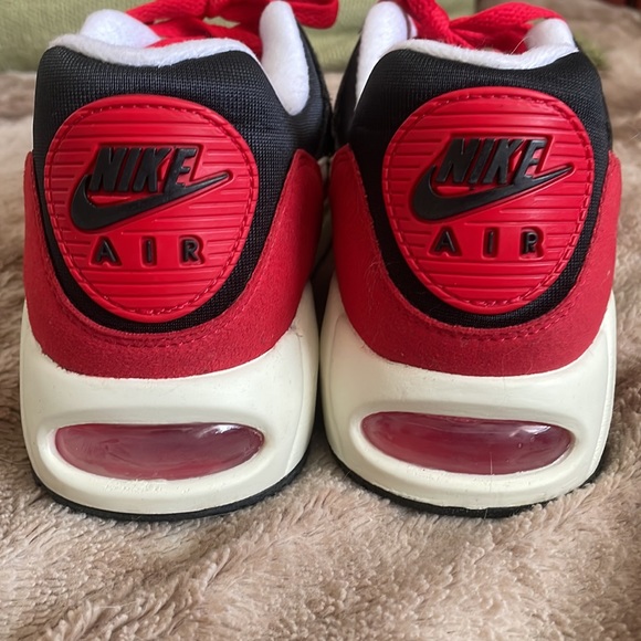 Women's Nike Air Sneaker, Never worn! - Picture 5 of 5